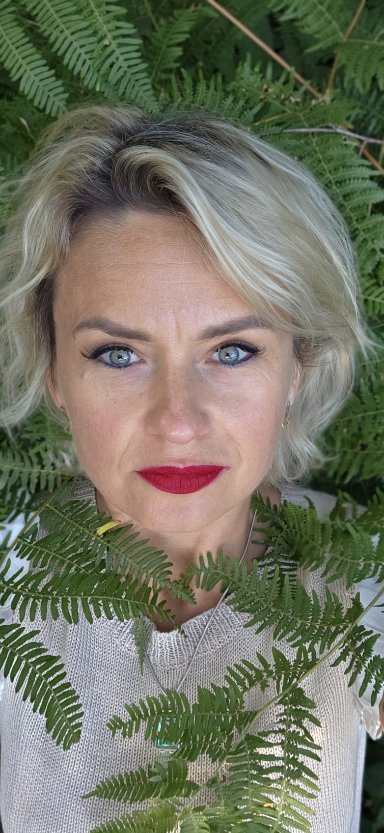 portrait image of agnes rosse (aga), a reflexologist specialising in face and hand massages